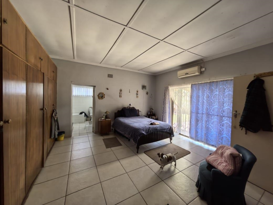 5 Bedroom Property for Sale in Hadison Park Northern Cape